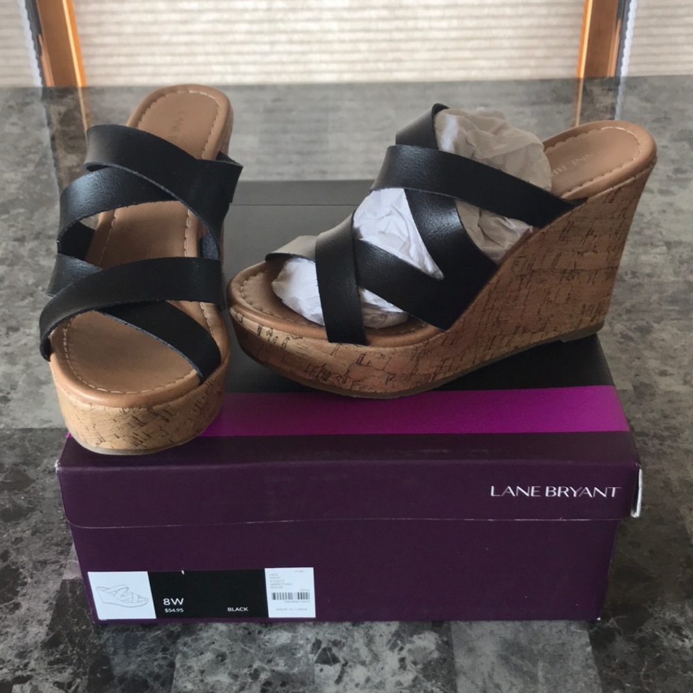 Black wedges size 8W